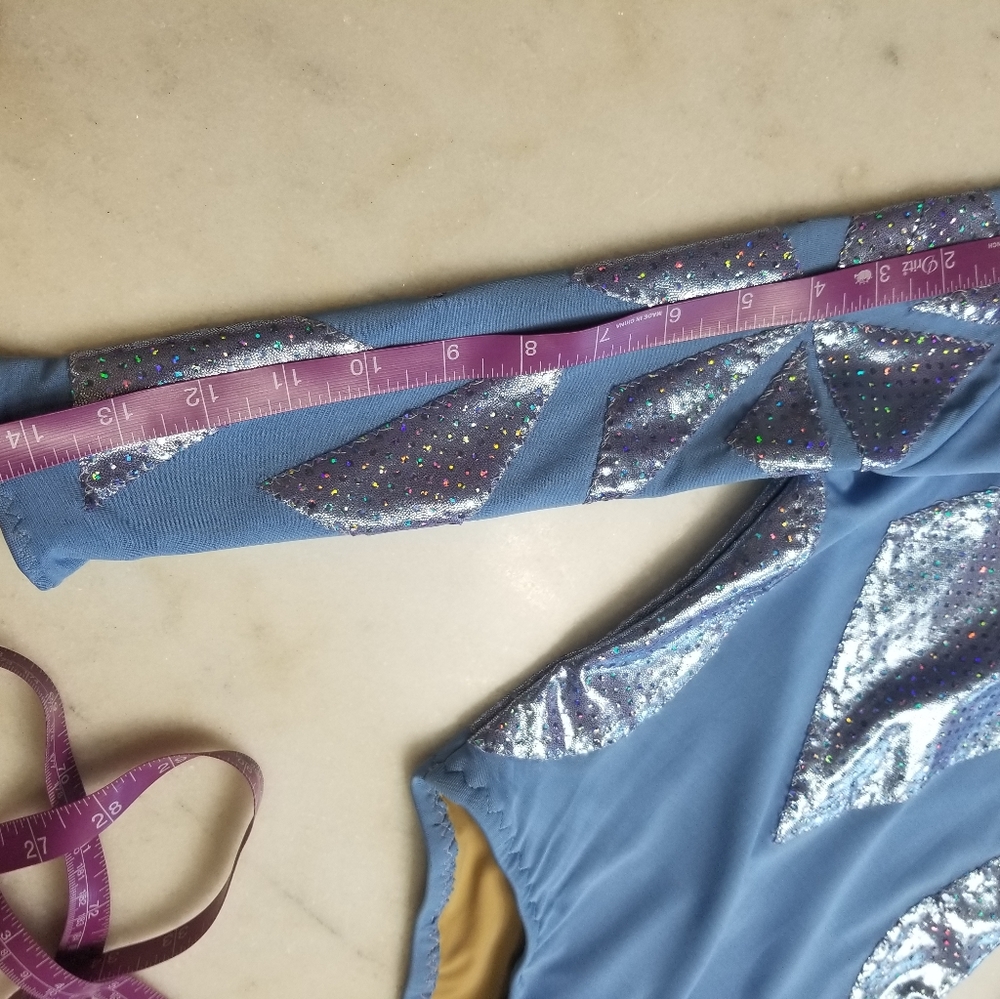 Custom geometric leotard - Picture 2 of 8